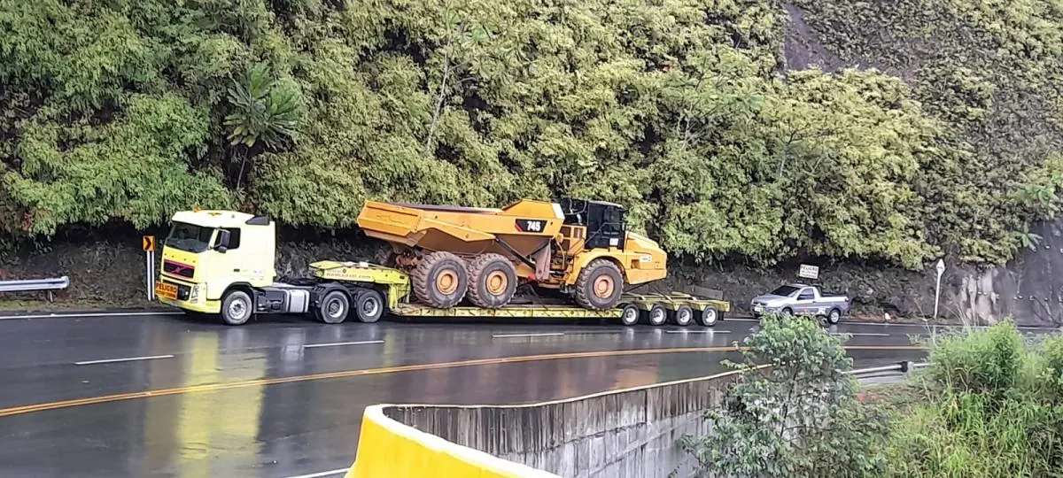 Heavy Machinery Transport for Mining